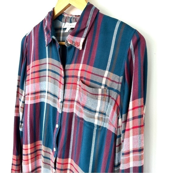 Lucky Brand  button down shirt with long sleeves, lightweight plaid fabric - Picture 4 of 11